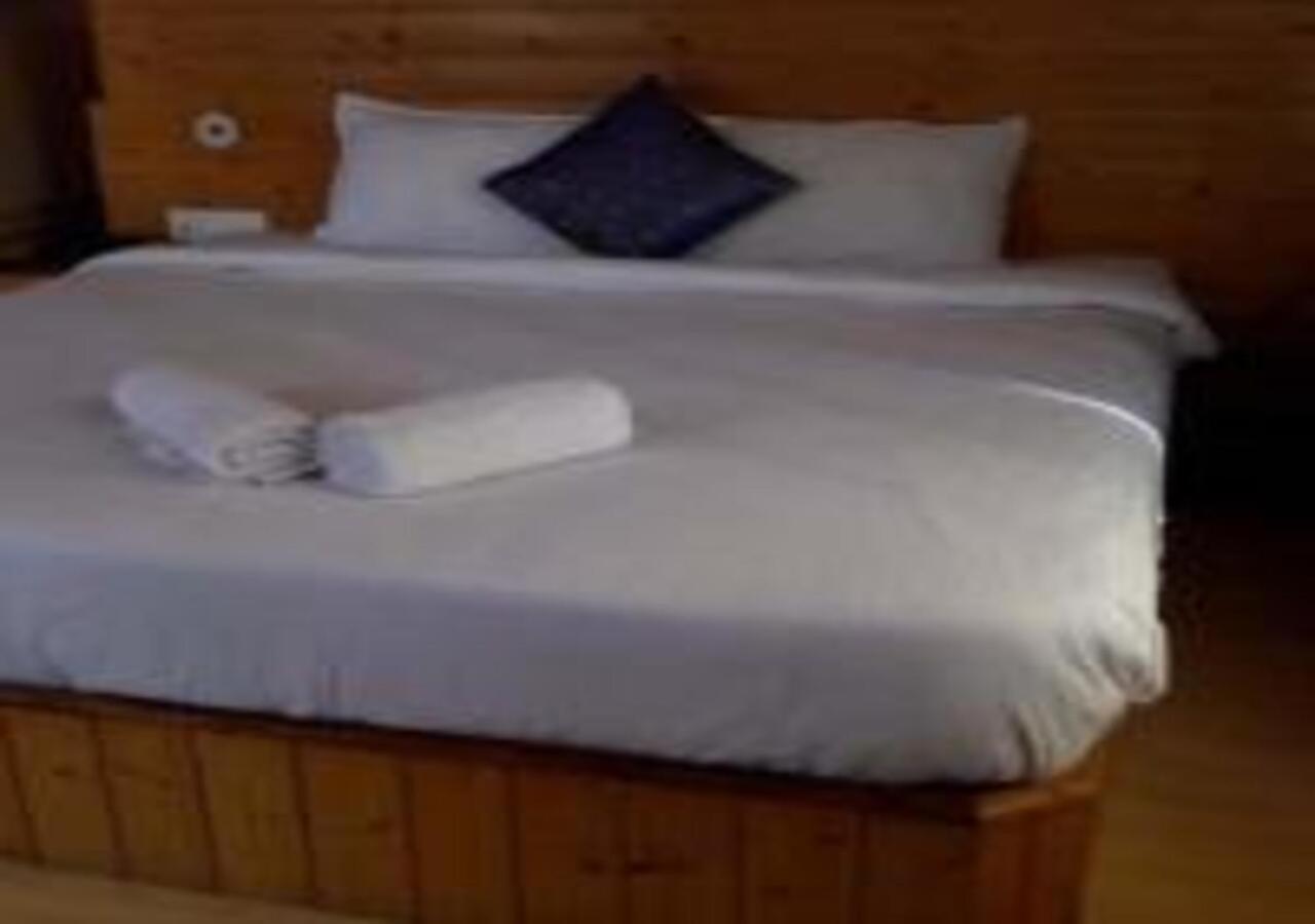 Mrikula Cottage Manāli Buitenkant foto