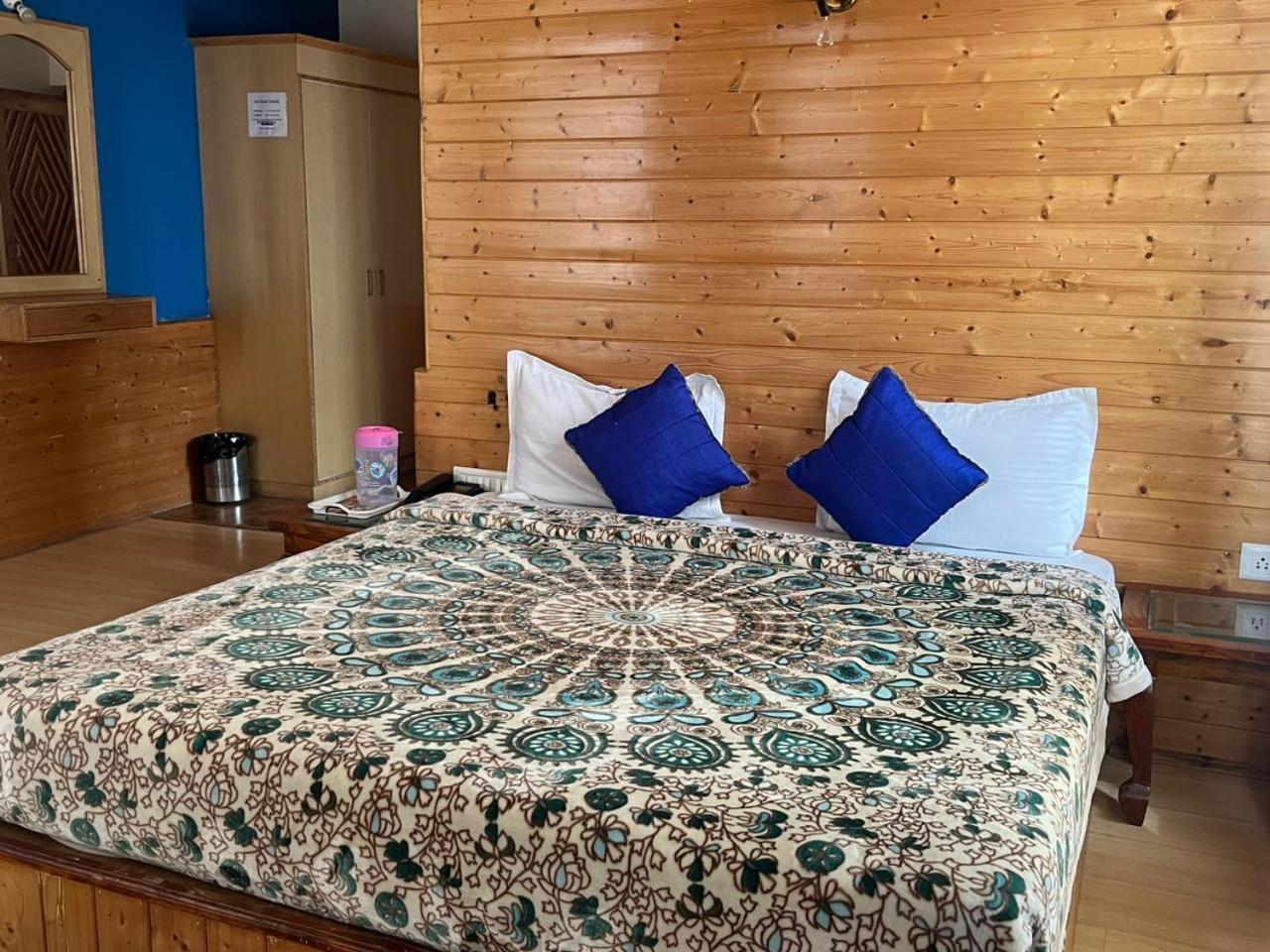 Mrikula Cottage Manāli Buitenkant foto