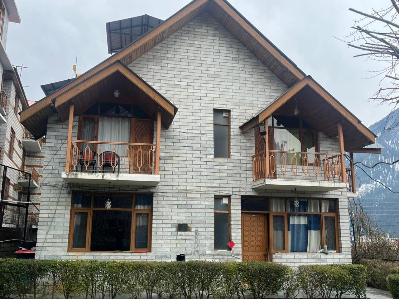 Mrikula Cottage Manāli Buitenkant foto